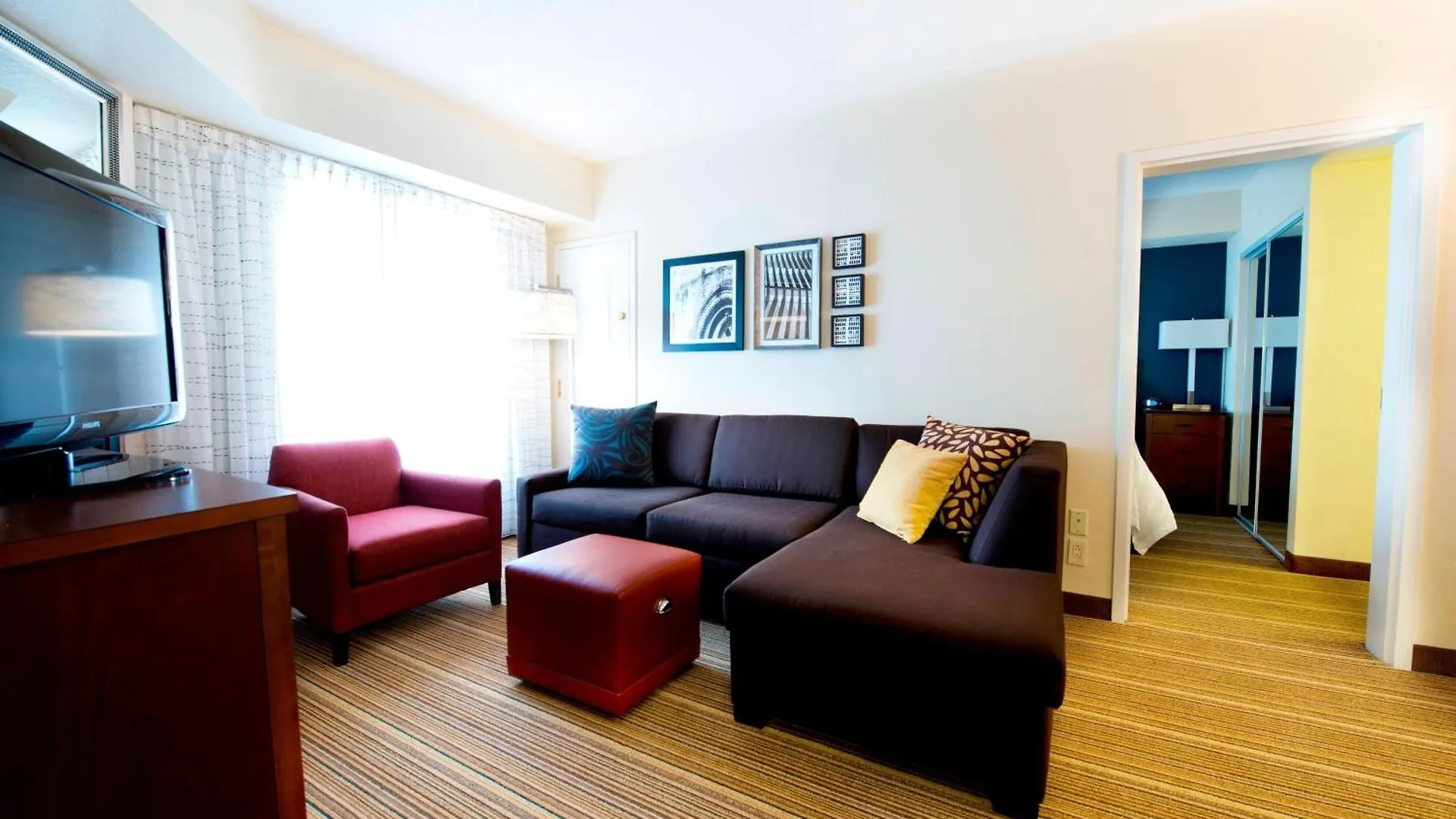 Residence Inn By Marriott Mississauga-Airport Corporate Centre West 3*, Mississauga