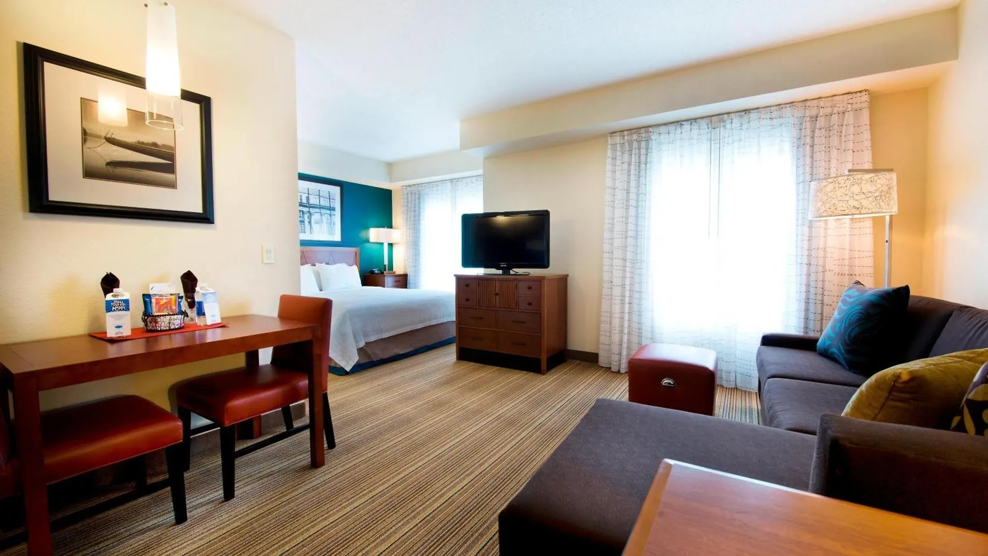 Residence Inn By Marriott Mississauga-Airport Corporate Centre West 3*, Mississauga